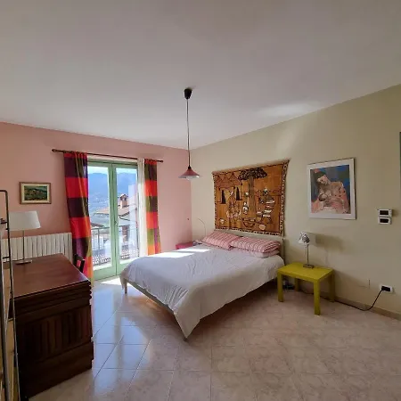 Bracco Villa *